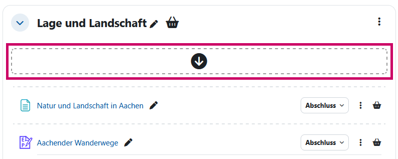Screenshot: Geöffneter Kursabschnitt mit einem Pfeil-Icon innerhalb einer gestrichelten Box, die farblich markiert ist. Die Box befindet sich zwischen dem Abschnittsnamen und den im Abschnitt enthaltenen Aktivitäten und Materialien.
