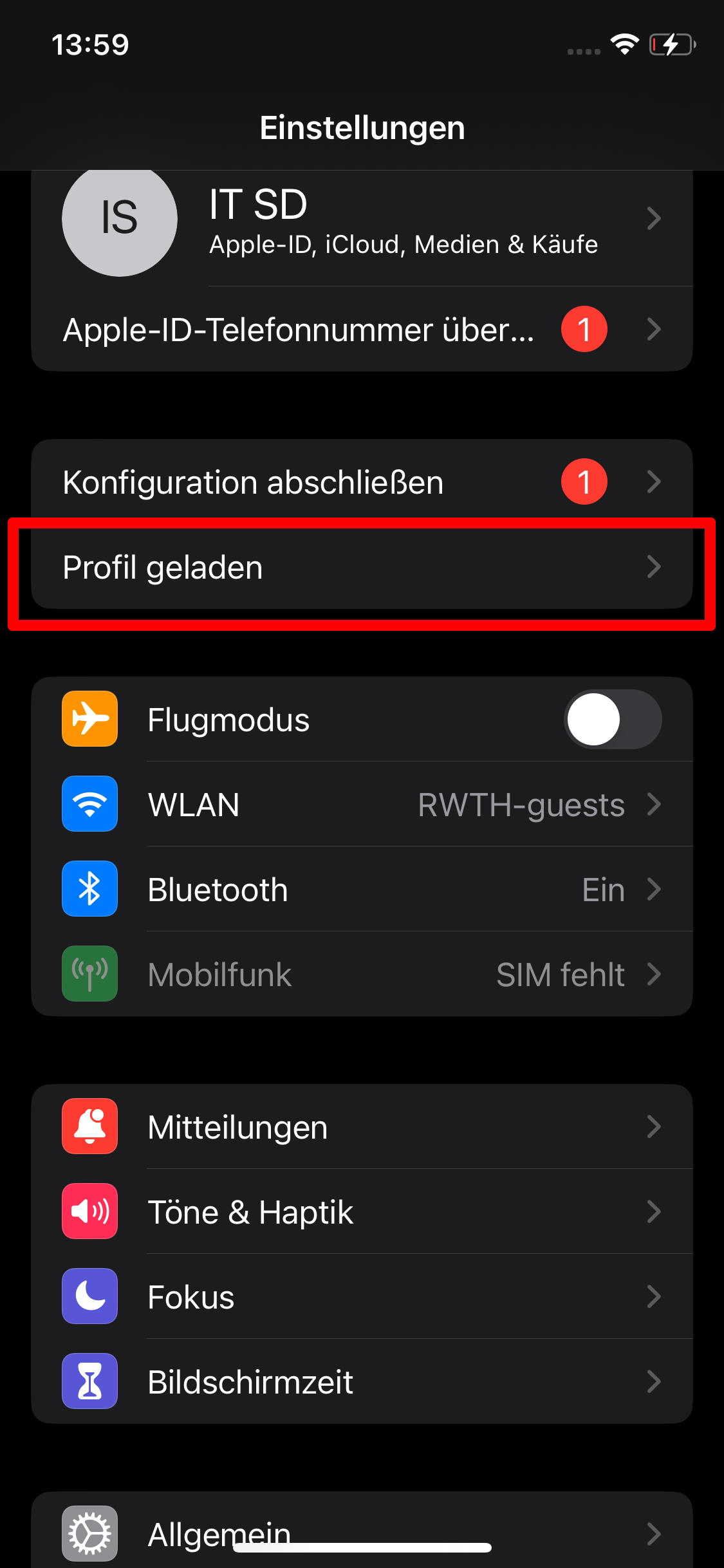 Screenshot der IPhone-Einstellungen. "Profil geladen" befindet sich zwischen "Konfiguration abschließen" und dem Flugmodus.