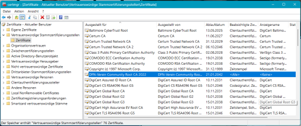 Screenshot des Reiters "Vertrauenswürdige Stammzertifizierungsstellen". Die Stammzertifizierungsstellen sind alphabetisch in einer Tabelle aufgelistet.
