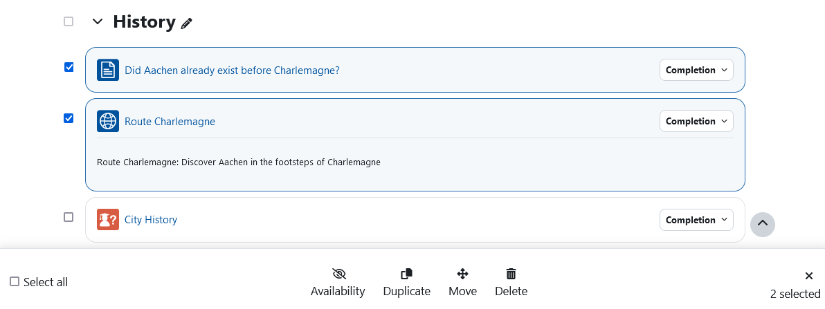 Screenshot: A section with activies selected and the action bar with the options "Availability", "Duplicate", "Move" and "Delete"