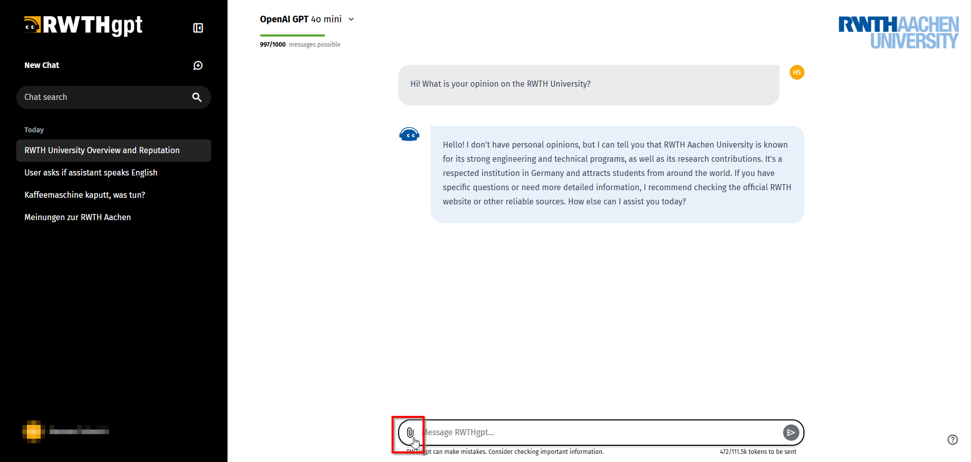 Screenshot of the RWTHgpt user interface on which the upload button is marked in the input line on the left.