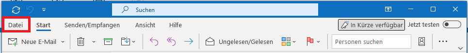 Die Option "Datei" in Outlook auswählen